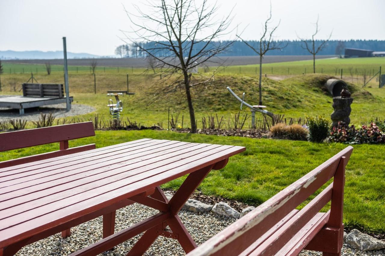 Ruhige Ferienwohnung Mit Panoramablick Ingoldingen Dış mekan fotoğraf